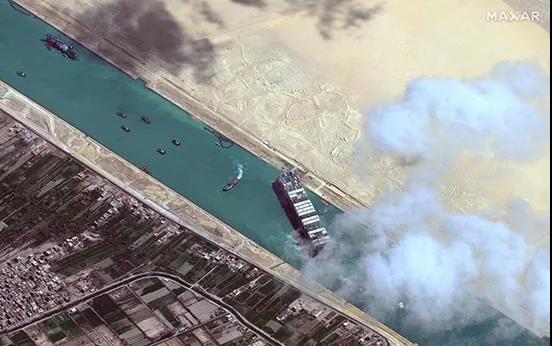 苏伊士运河管理局宣布调查报告，称“长赐号”船长需为搁浅事故负全责