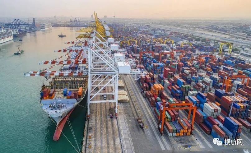 英国大港宣布”重大事件“！鹿特丹港暂停往返该国集装箱运输