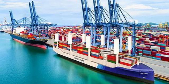 太奇怪了!一家新的集运公司来了?还要造10艘“奇怪的”箱船~